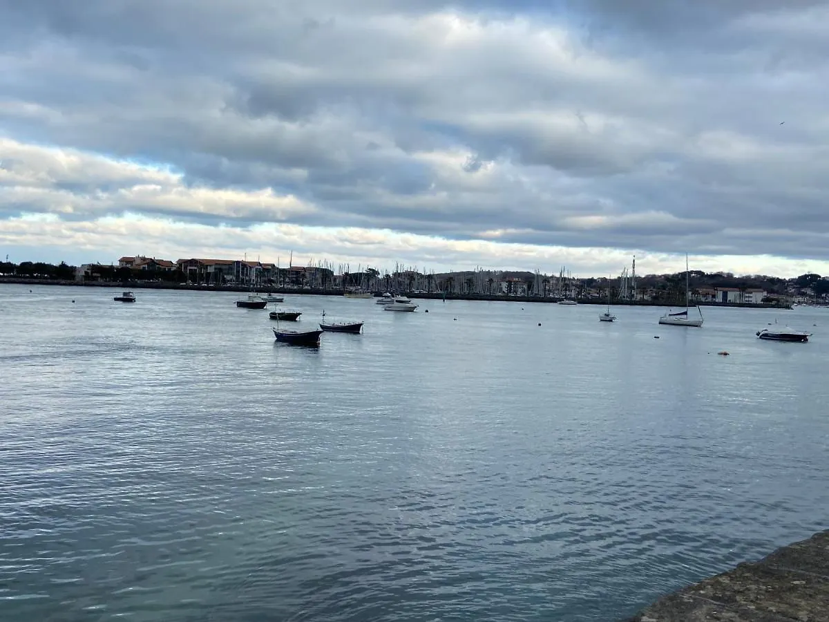 Kaioa .Incluye Parking Privado. Apartment Hondarribia 0*,